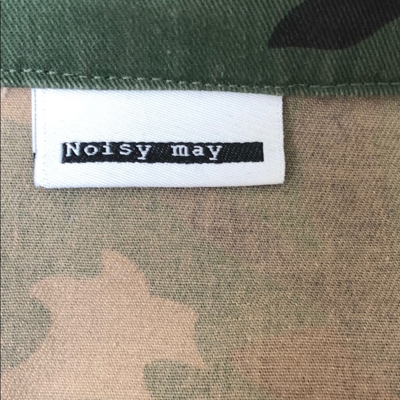 ASOS Noisy May Petite Camo Jacket w fluted sleeves - Picture 6 of 8